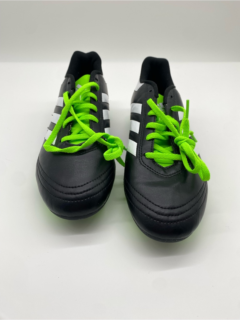 VI FG Youth Soccer Cleats Black White Green Size 8.5 US